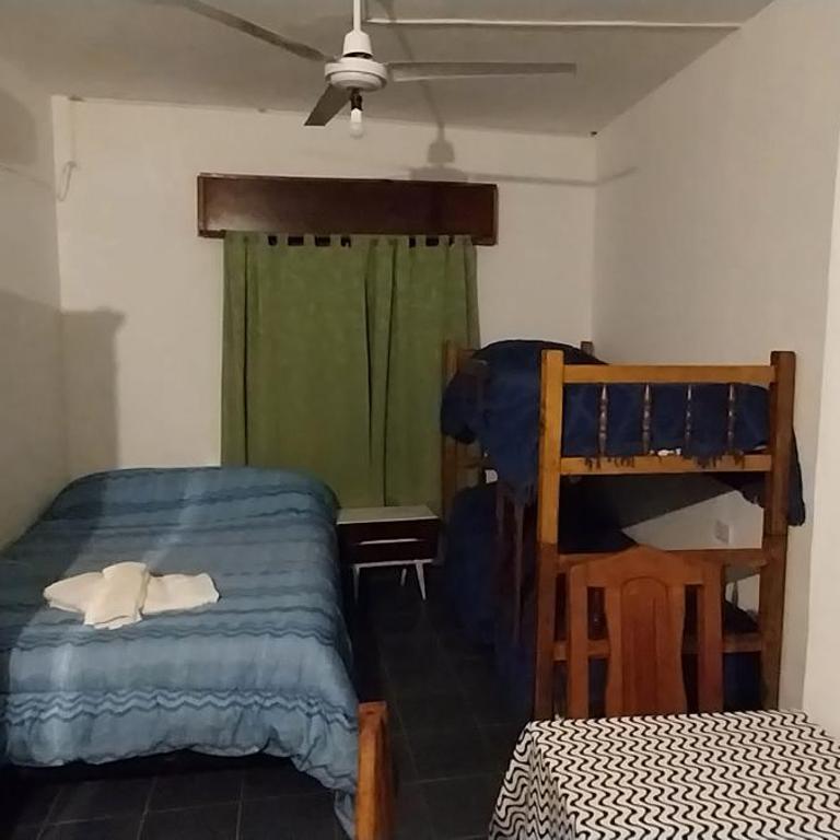 Hospedaje María - Habitación cuádruple - 3