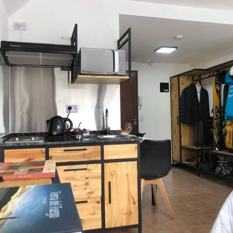 Al fin un mundo - Estudio con vistas a las montañas - 9