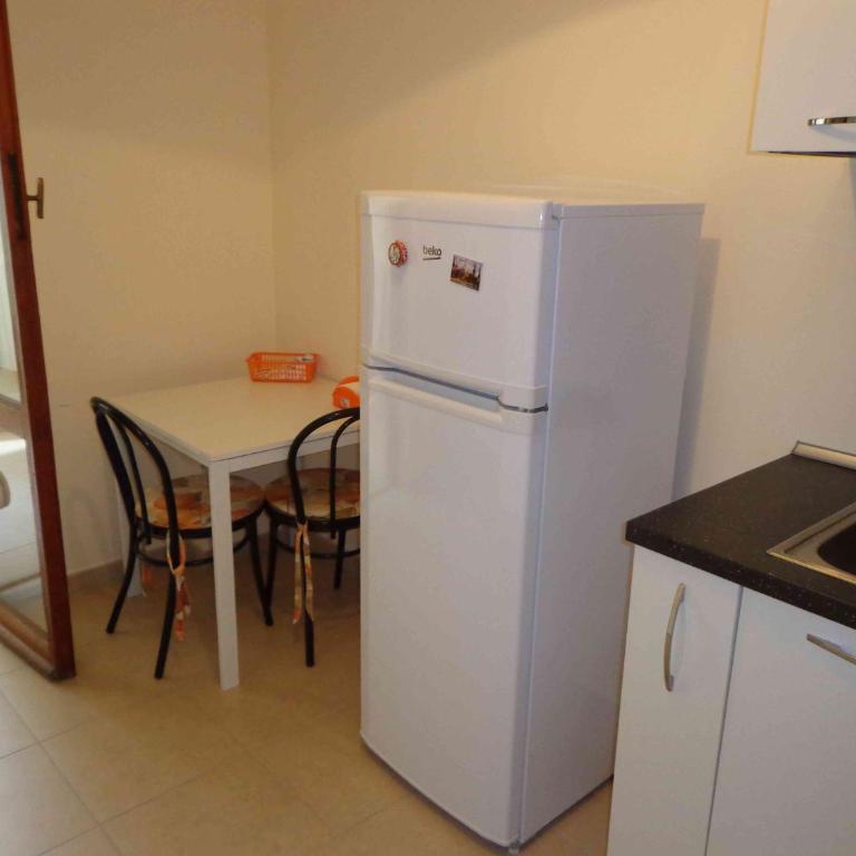 Appartamenti Catania Centro - Three-Bedroom Apartment with Balcony - 6
