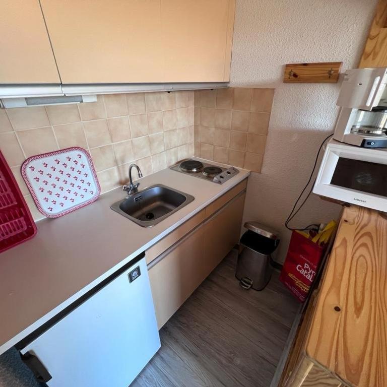 Studio Cabine Spacieux avec Balcon et Coin Repas - Studio - 2