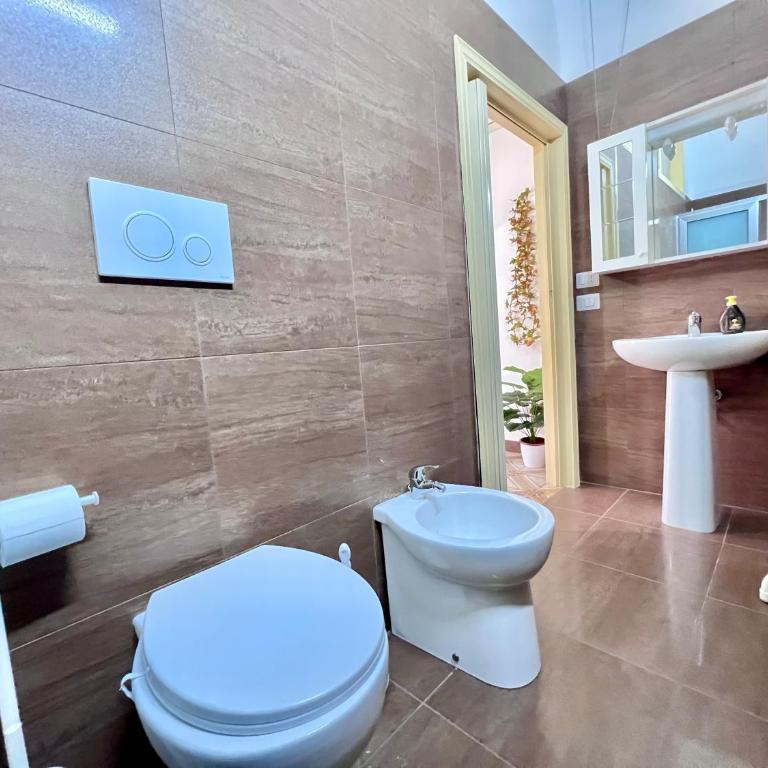 La casa di Albina - Appartamento con 2 Camere da Letto - 10