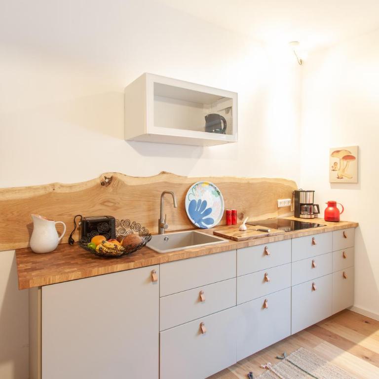 Juliusliving - modernes Wohnen an der Juliuspromenade - Apartment mit 1 Schlafzimmer - 2