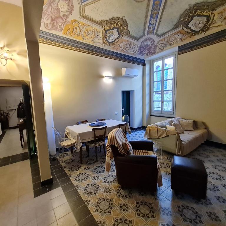 B&B Residenza d'epoca "La nostra casa tra le torri" - Camera Matrimoniale con Bagno Privato Esterno - 6