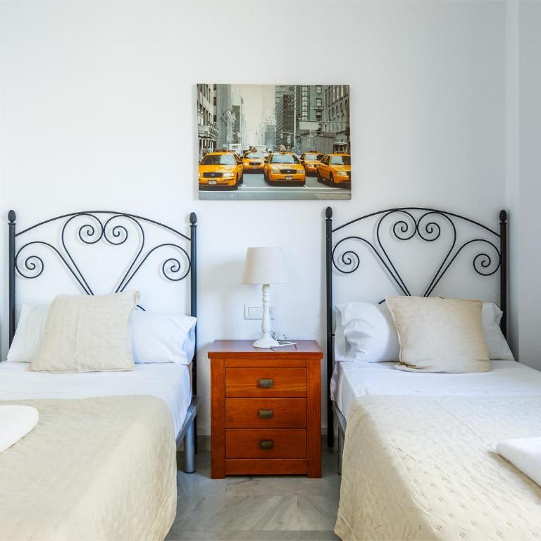 A&N Family Apartment with Pool & Parking Torre del Mar - Three-Bedroom Apartment - 12
