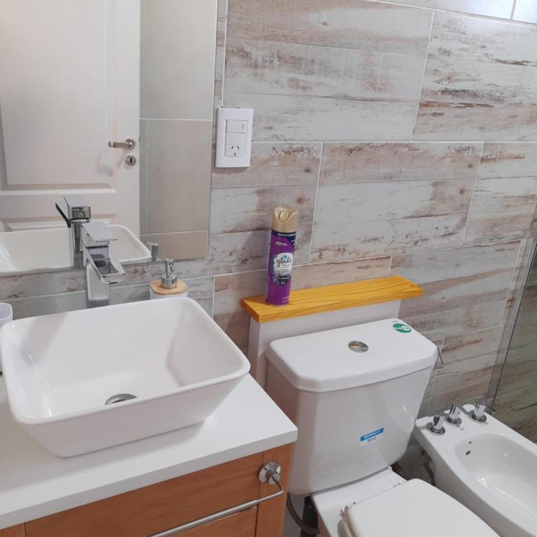 Casa a estrenar! Muy cerca de la terminal de bus - Apartamento de 1 dormitorio - 15