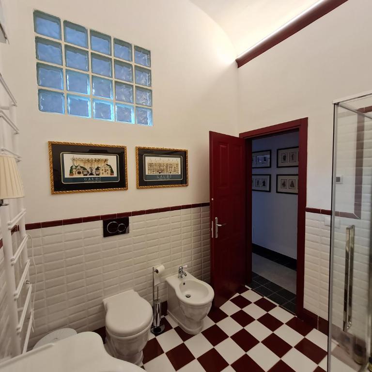 B&B Residenza d'epoca "La nostra casa tra le torri" - Camera Matrimoniale con Bagno Privato Esterno - 13