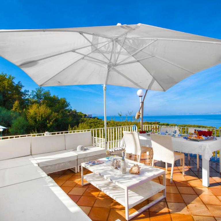 Amore Rentals - Villa Giada - Villa con Vista Mare - 9