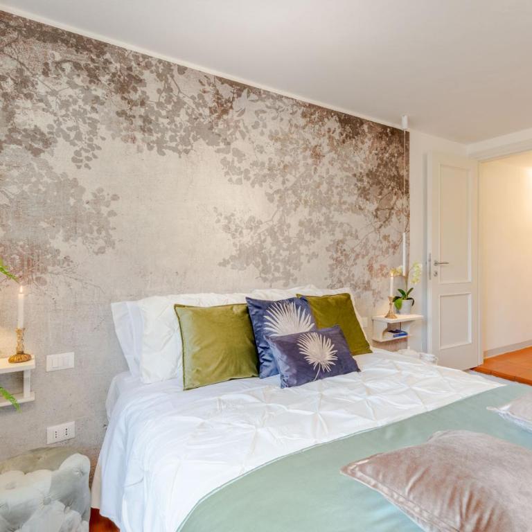 Casa Colosseum, A Million Dollar's View: the Lucca Colosseum. Luxury 1 bedroom 1 Bathroom Apartment - Appartamento con 1 Camera da Letto - 30