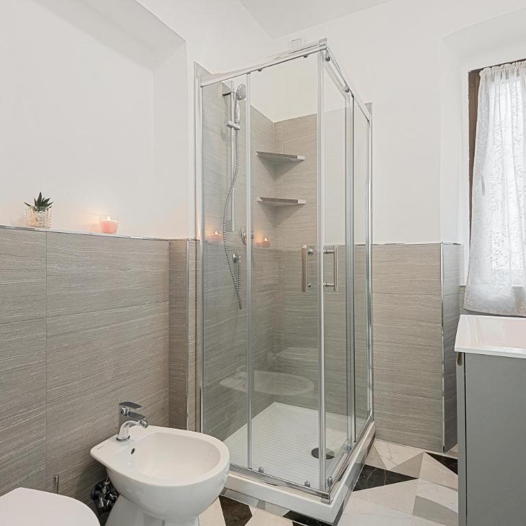 Orizzonte 5 Terre - Via Fiume 44 - Stazione Centrale - Queen Room - 5