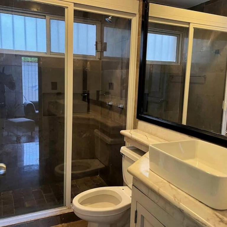 Espacioso, Centrico, Acogedor y Buena Ubicacion - Three-Bedroom Apartment - 5