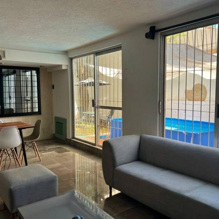 Espacioso, Centrico, Acogedor y Buena Ubicacion - Three-Bedroom Apartment - 6