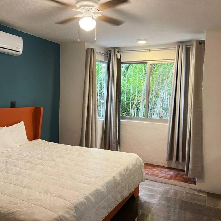 Espacioso, Centrico, Acogedor y Buena Ubicacion - Three-Bedroom Apartment - 15