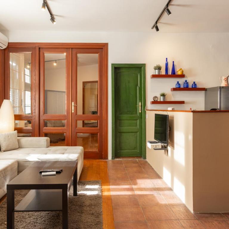 Central Park Apartments - Comfort One-Bedroom Apartment - 32