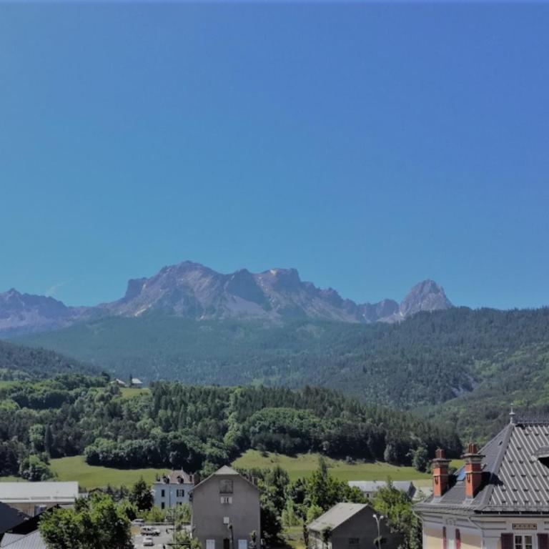 Appartement T3 rénové en centre-ville Barcelonnette, pour 6 pers., balcon - Apartment mit 2 Schlafzimmern - 11