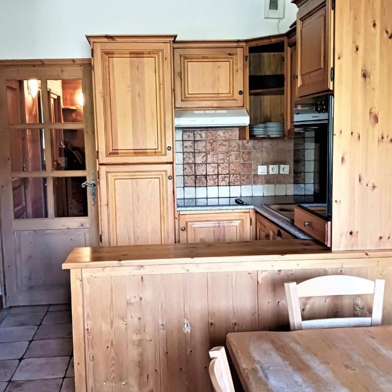 Spacieux appartement montagne, 8 pers, piscine & parking - FR-1-411-700 - Appartement (8 Adultes) - 13