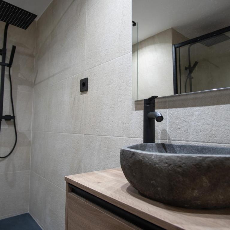 EUROPA HOUSE - Parking y Wifi GRATIS - Apartamento de 2 dormitorios - 15