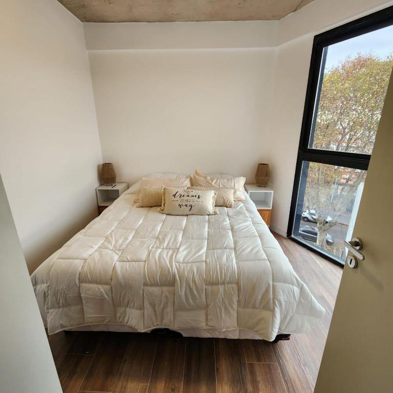 Versalles Ruiz de Los Llanos. Bs As. - One-Bedroom Apartment - 12