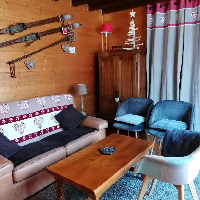 Chalet savoyard avec terrasse, proche des pistes et vue sur montagne - FR-1-459-129 - Chalet (6 adultos) - 3