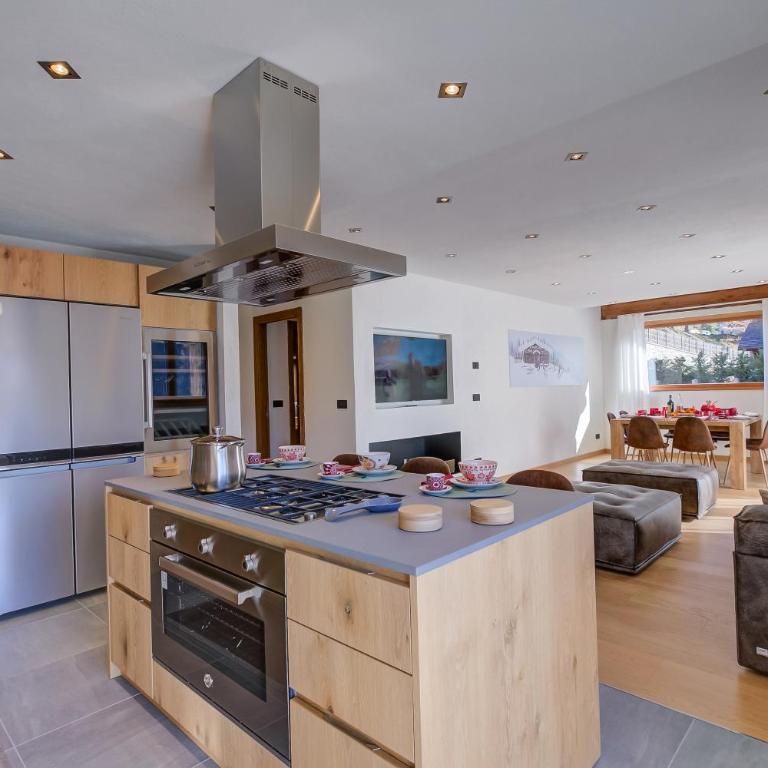 Chalet Merveille Ski In - Ski Out for 9 - Chalet - 5
