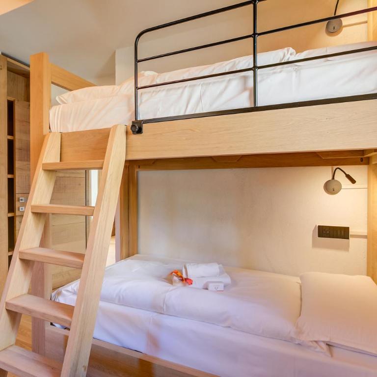 Chalet Merveille Ski In - Ski Out for 9 - Chalet - 23