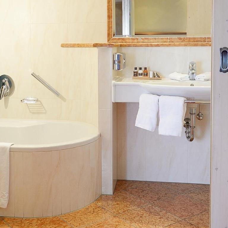 Hotel Brigitte - Classic Doppelzimmer - 7