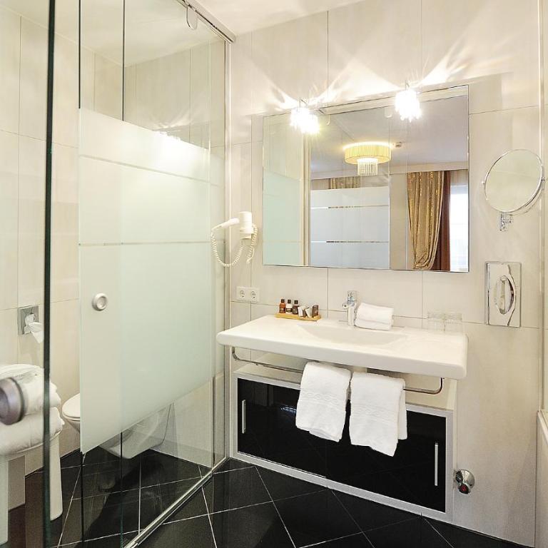 Hotel Brigitte - Classic Doppelzimmer - 8