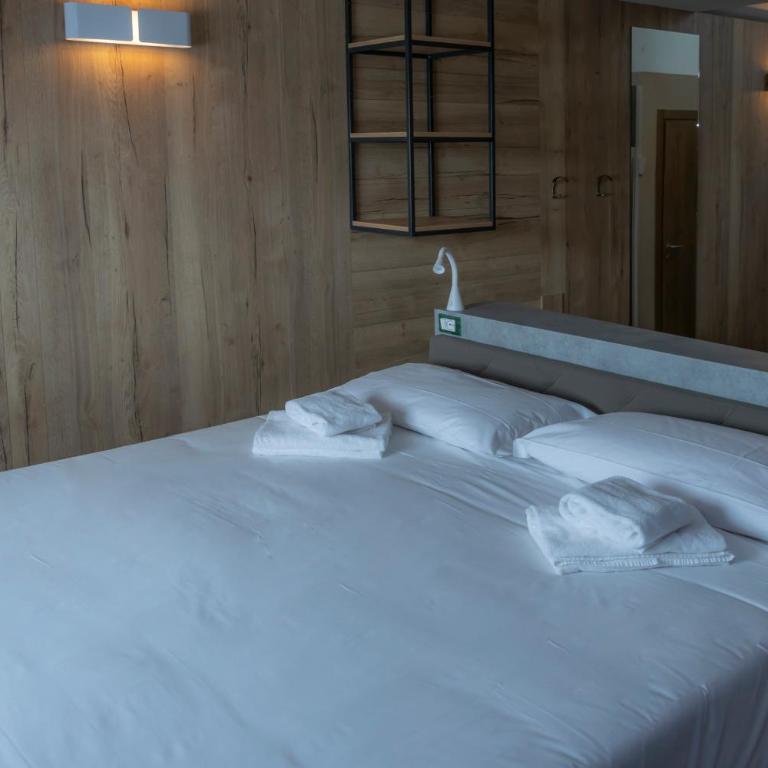 Hotel Petit Palais - Junior Suite - 3