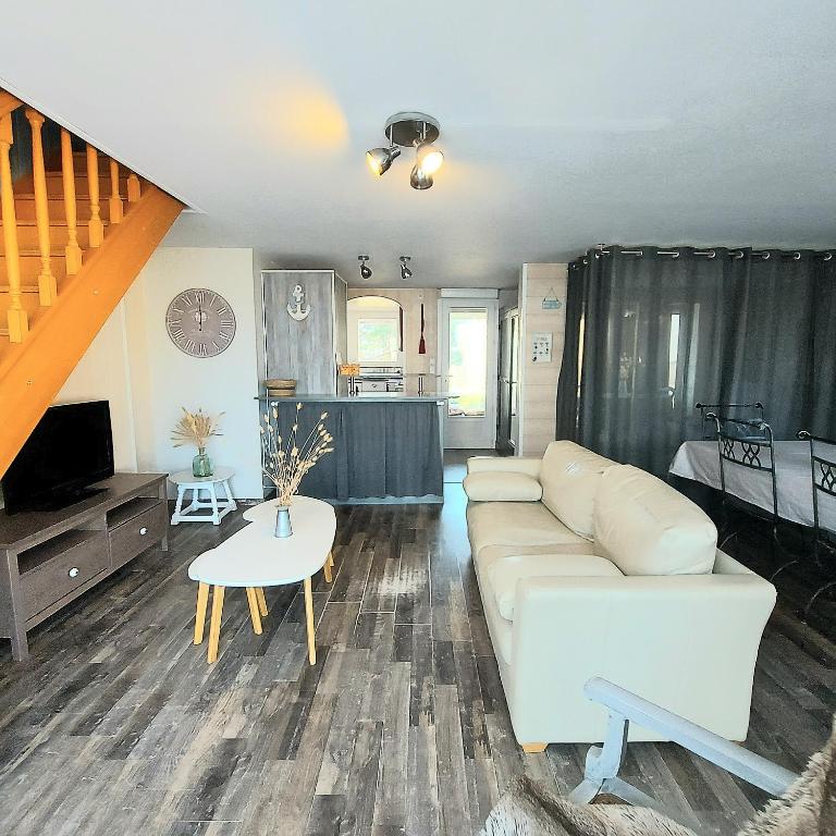 A seulement 150m plage et rue piétonne, maison 90m2, 6 personnes avec parking privé et 2 terrasses sud - Maison 2 Chambres - 6