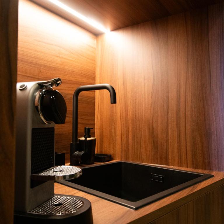 Mercure Paris Tour Eiffel Pont Mirabeau - Apartamento Superior con 1 cama doble y sofá - 13