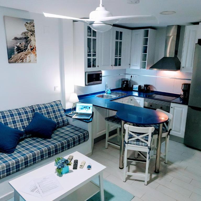 Blue Sky apartment - Apartment with Sea View - 16