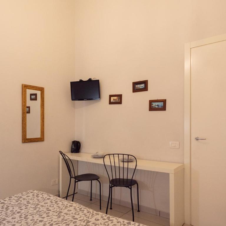 B&B Dei Decumani - Camera Matrimoniale/Doppia con Letti Singoli - 30