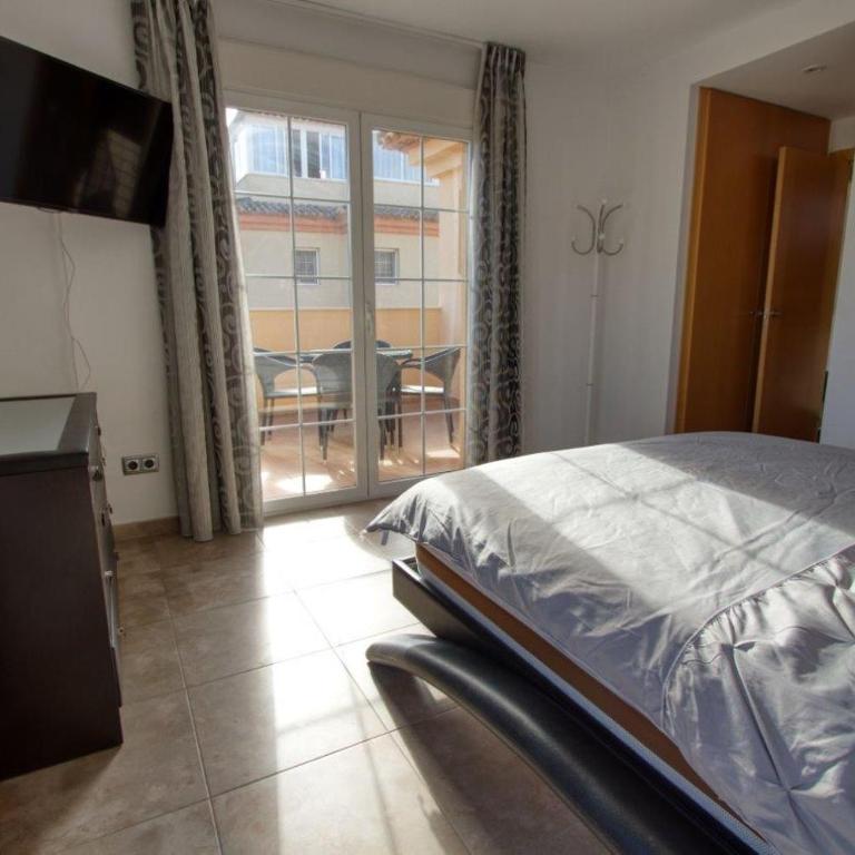 Carrer Pagell - Three-Bedroom Villa - 5