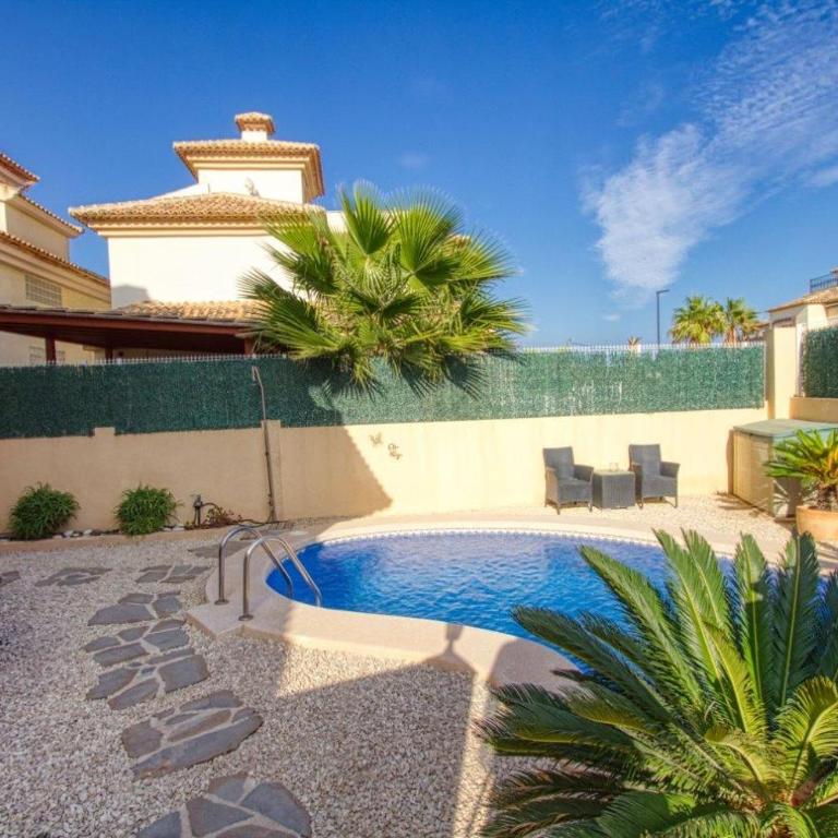 Carrer Pagell - Three-Bedroom Villa - 16