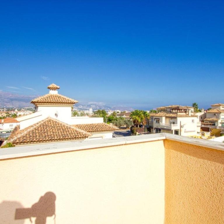 Carrer Pagell - Three-Bedroom Villa - 31
