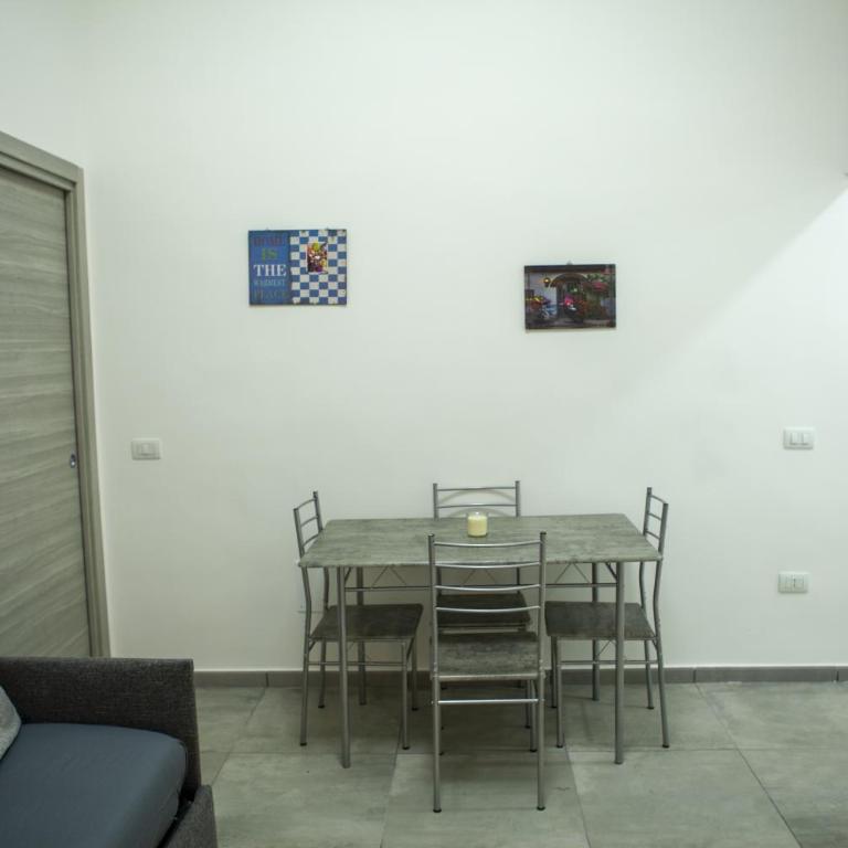 Na' Stanza in Piazza - Appartamento con 1 Camera da Letto - 33