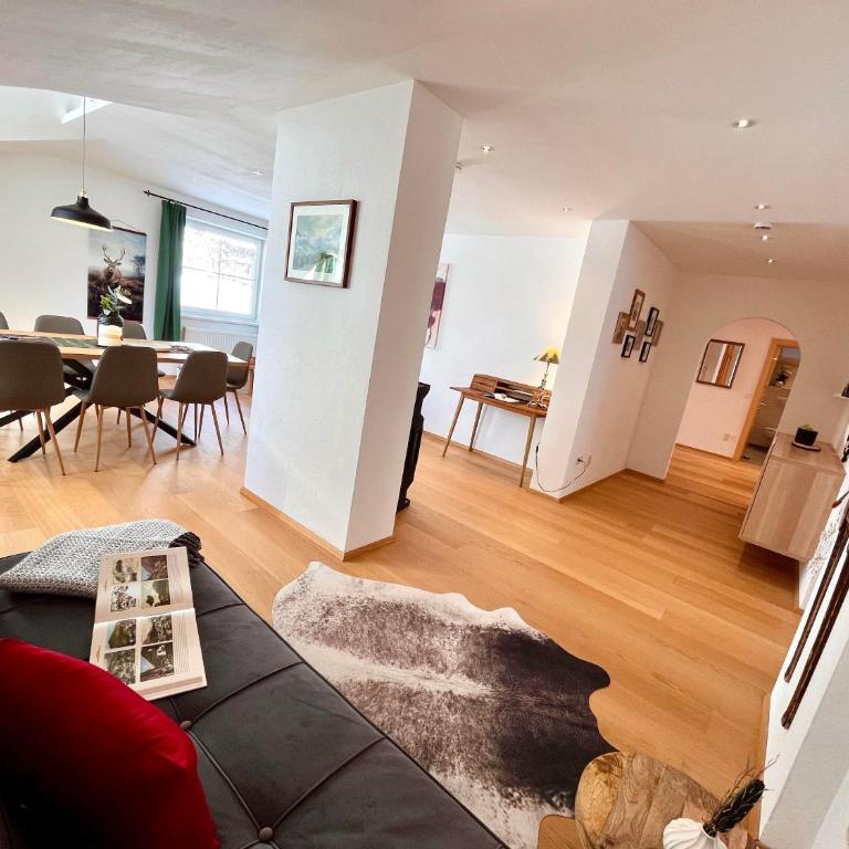 Landhaus Alpenzeit - Apartment mit 3 Schlafzimmern und Dusche - 13