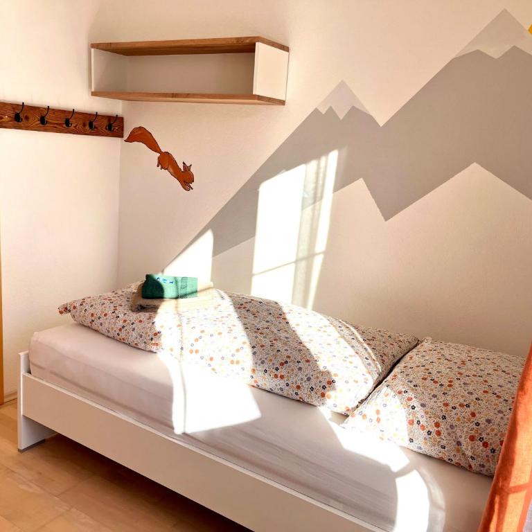 Landhaus Alpenzeit - Apartment mit 3 Schlafzimmern und Dusche - 32