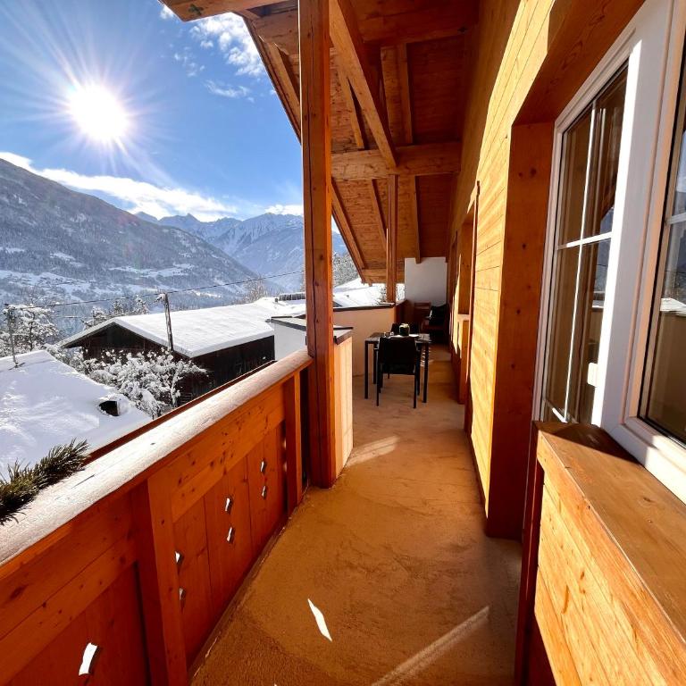 Landhaus Alpenzeit - Apartment mit 3 Schlafzimmern und Dusche - 66