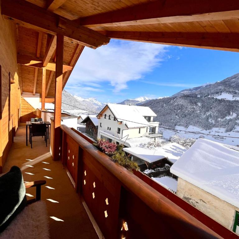 Landhaus Alpenzeit - Apartment mit 3 Schlafzimmern und Dusche - 67