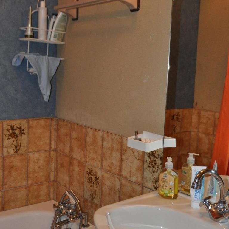 Appartement avec terrasse, casier à skis et parking couvert - FR-1-693-25 - Appartement - 14