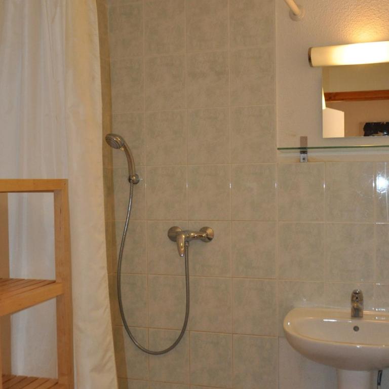 Appartement RDC avec 2 chambres et grande terrasse sud - Apartment mit 2 Schlafzimmern - 10