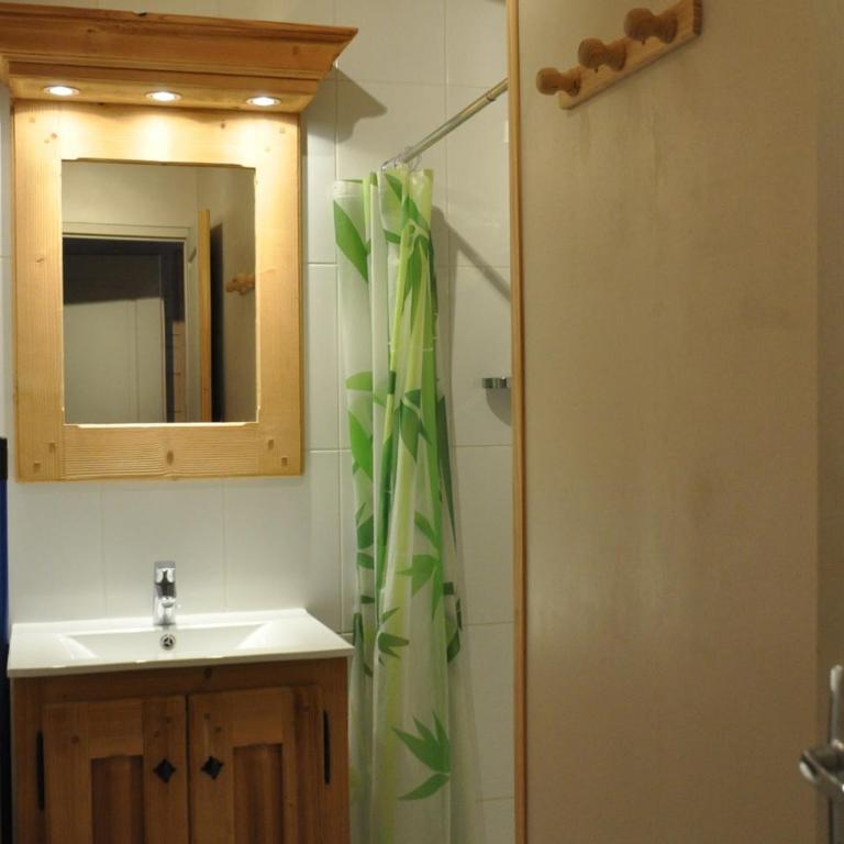 Charmant appartement avec terrasse, parking couvert et WIFI - Apartment mit 2 Schlafzimmern - 9