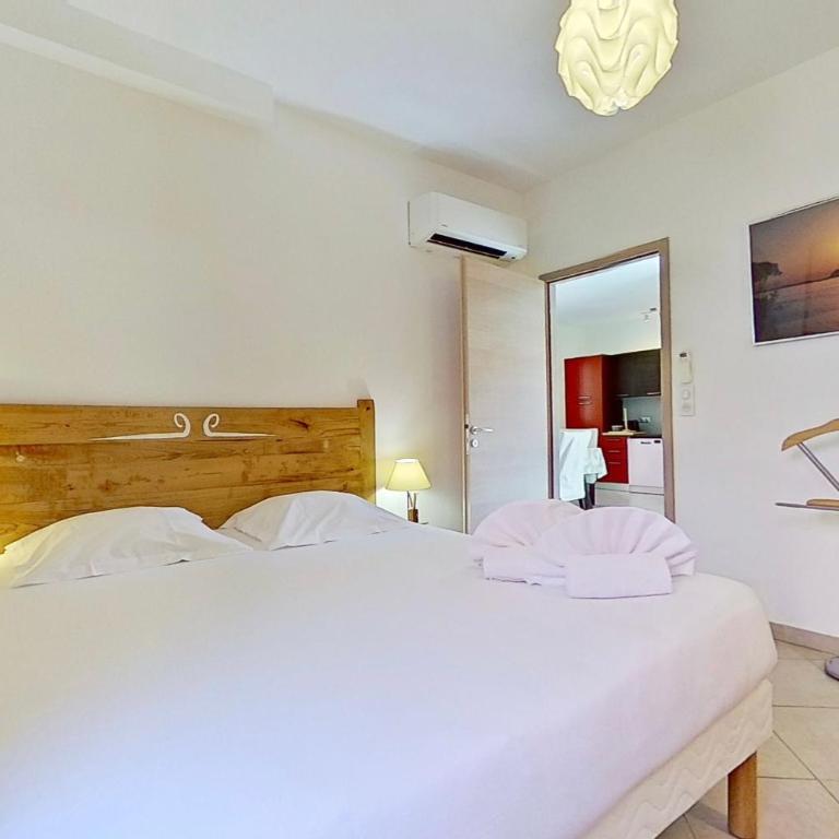 Villas CALA CORSA - 3 chambres piscine partagée chauffée - CALA ROSSA Porto-Vecchio - Villas entièrement Climatisées - Internet gratuit - Villa mit 3 Schlafzimmern - 2