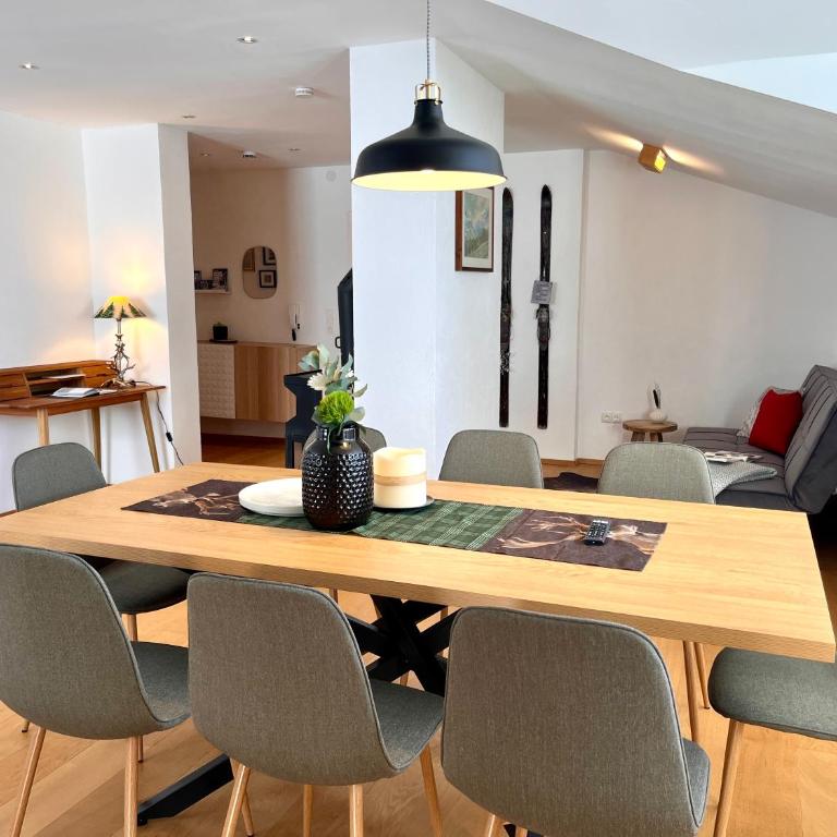 Landhaus Alpenzeit - Apartment mit 3 Schlafzimmern und Dusche - 12