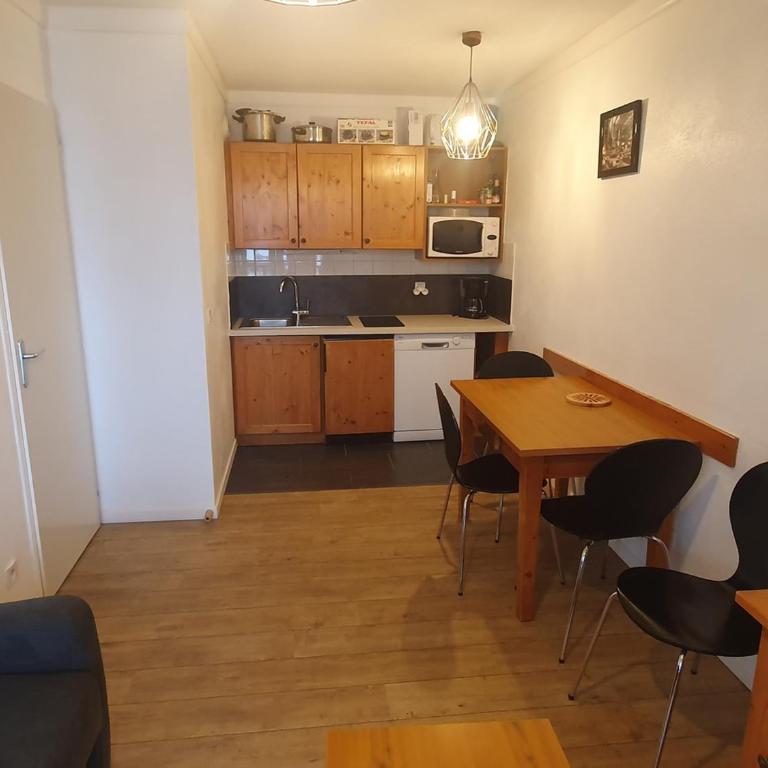 Appartement rénové 2 pièces pour 2-4 personnes, idéalement situé à Modane, accès direct aux pistes - FR-1-265-339 - Apartamento - 1