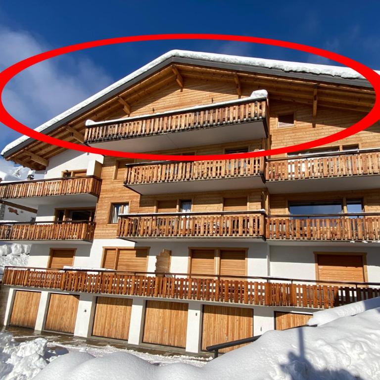 B L A C K B I R D V E R B I E R Trés rare et exclusif penthouse de 160 m2 - Appartement - 32
