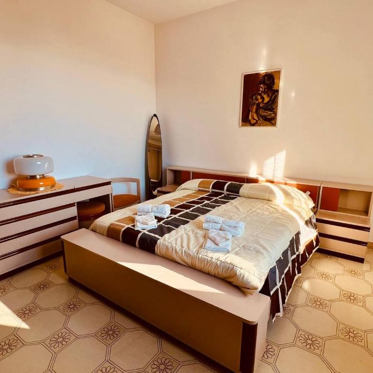 Premier étage - Two-Bedroom Apartment - 8