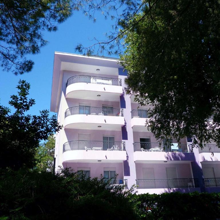 Poolside comfort in a prestigious location - Appartamento - 13
