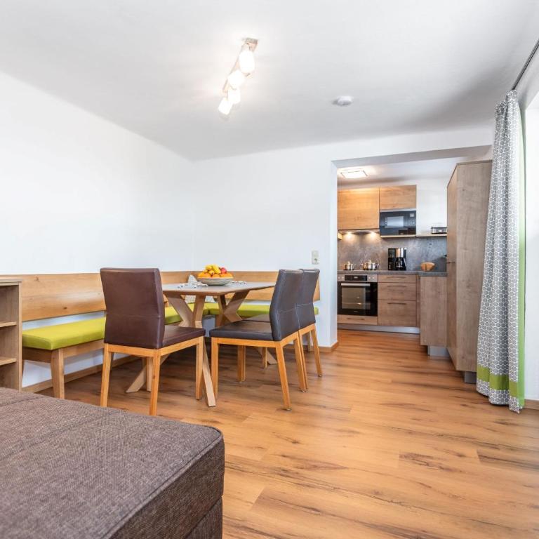 Apartments Salzburgerhof - Apartment mit Terrasse - 1