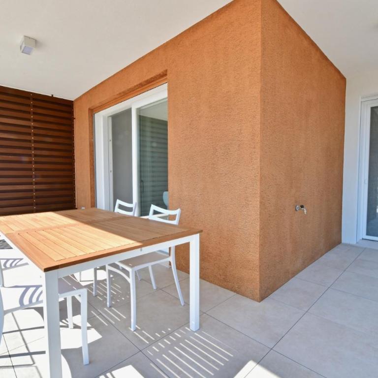Sun Beach Apartments - Appartamento con 2 Camere da Letto - 8